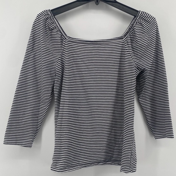 LOFT Tops - 🌺 3/$25 🌺 Loft | Open Neck Black &’ White Striped 3/4 Length Sleeve Top | Sz M